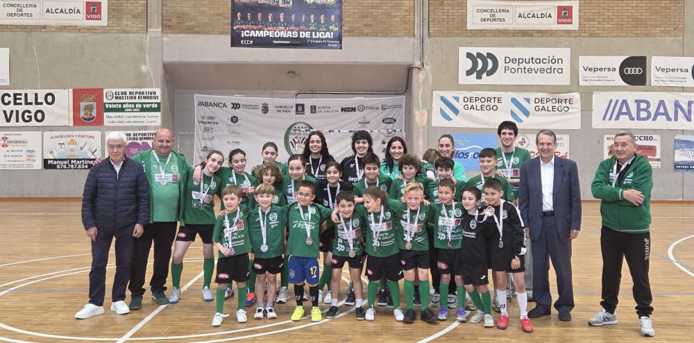 Peche da escola deportiva de fútbol sala o curso pasado