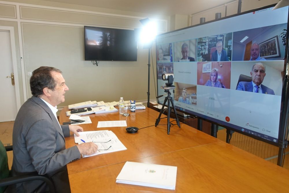 Abel Caballero na reunión por videoconferencia do Padroado