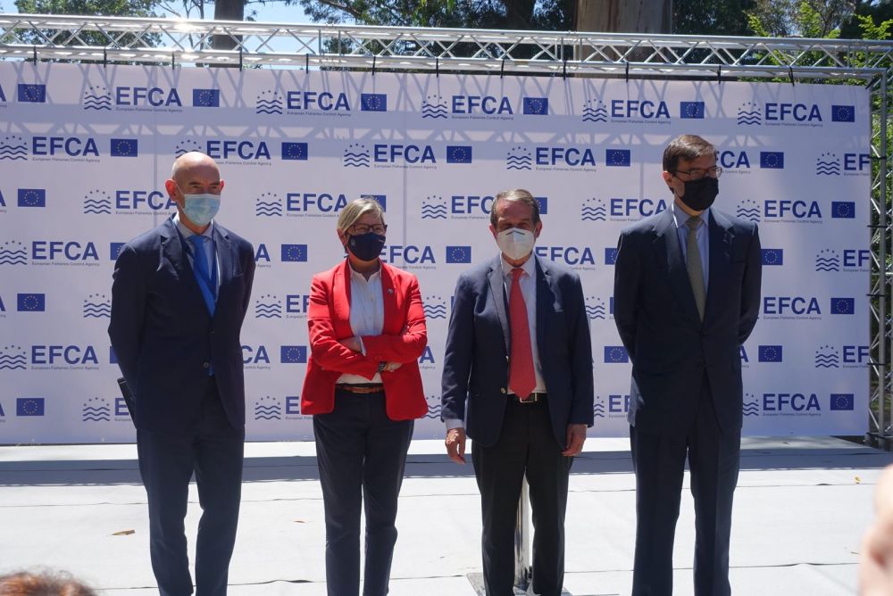 O alcalde, o secretario de Estado para a Unión Europea, Juan González-BArba; o director da EFCA, Pascal Savouret, e a conseleira do Mar, Rosa Quintana
