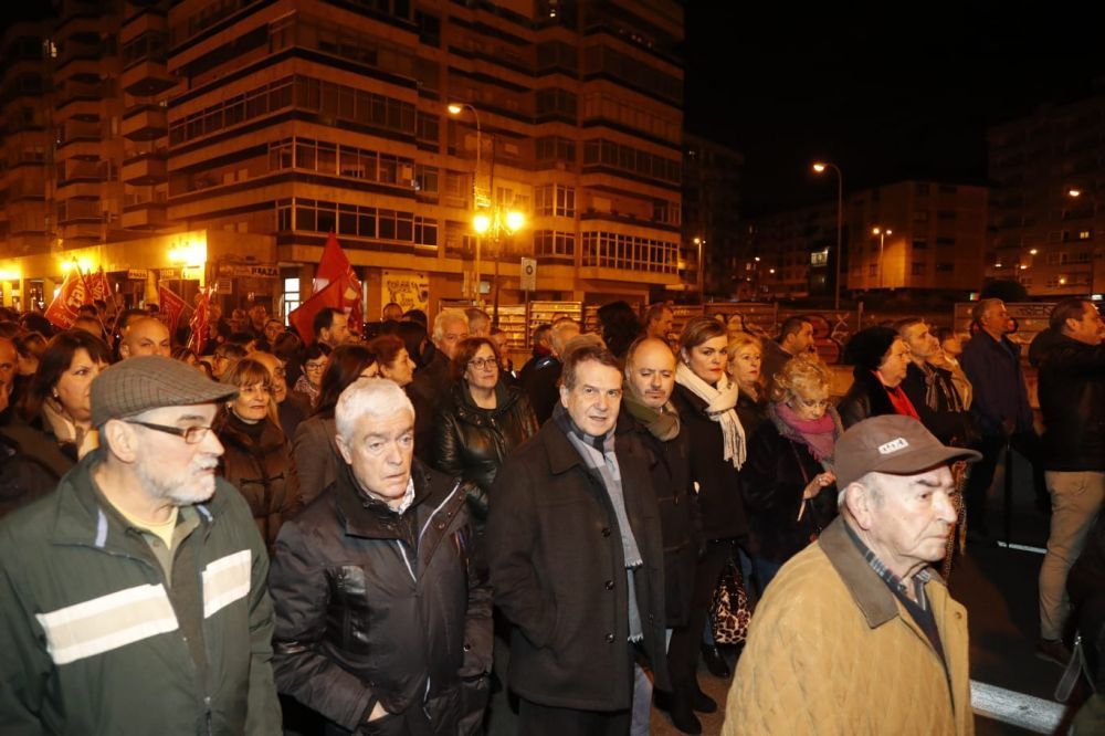 Arquivo: o alcalde nunha das manifestacións en defensa da sanidade pública en Vigo
