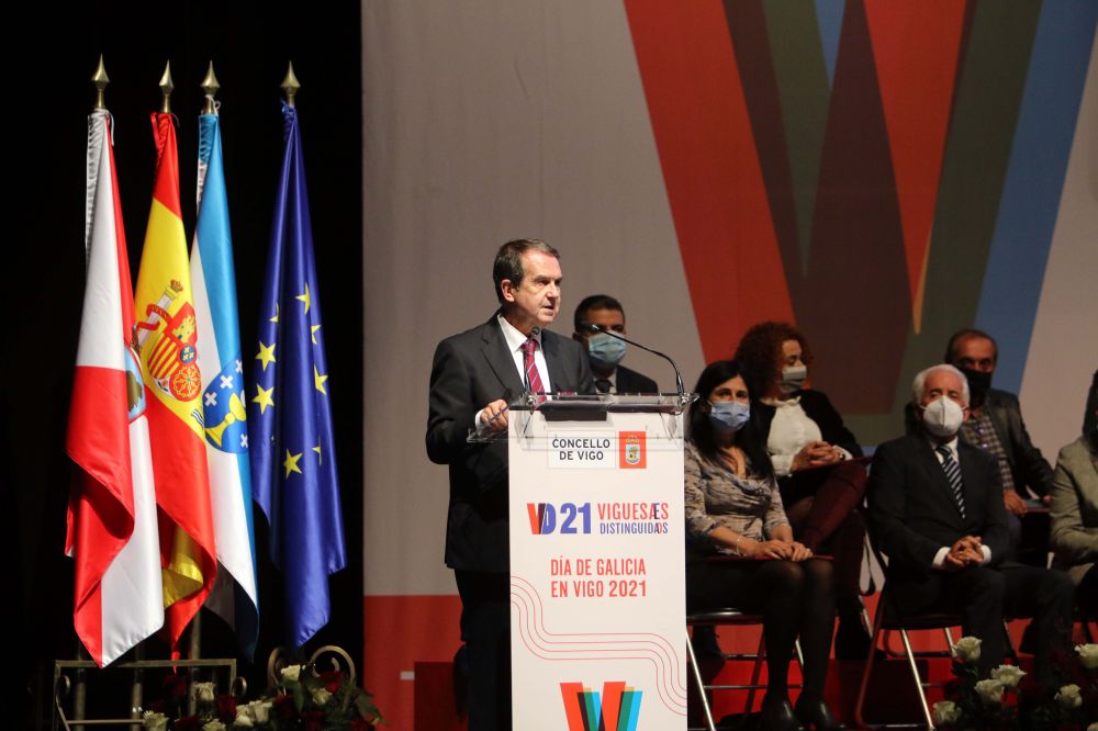 Abel Caballero pronuncia o seu discurso durante a entrega dos premios no ano 2021