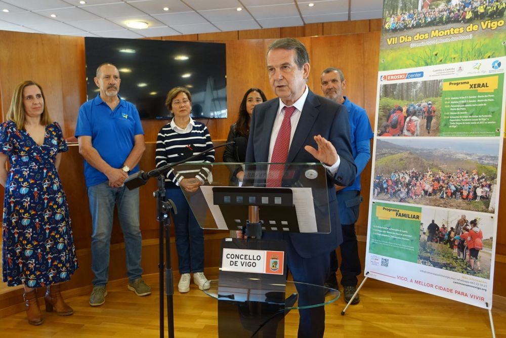 O alcalde na presentación do Día dos Montes de Vigo