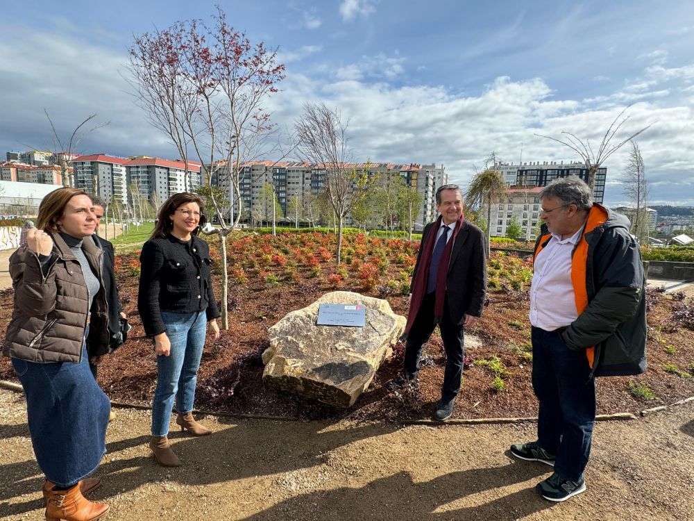 Foto de arquivo da visita do alcalde ao parque de Navia