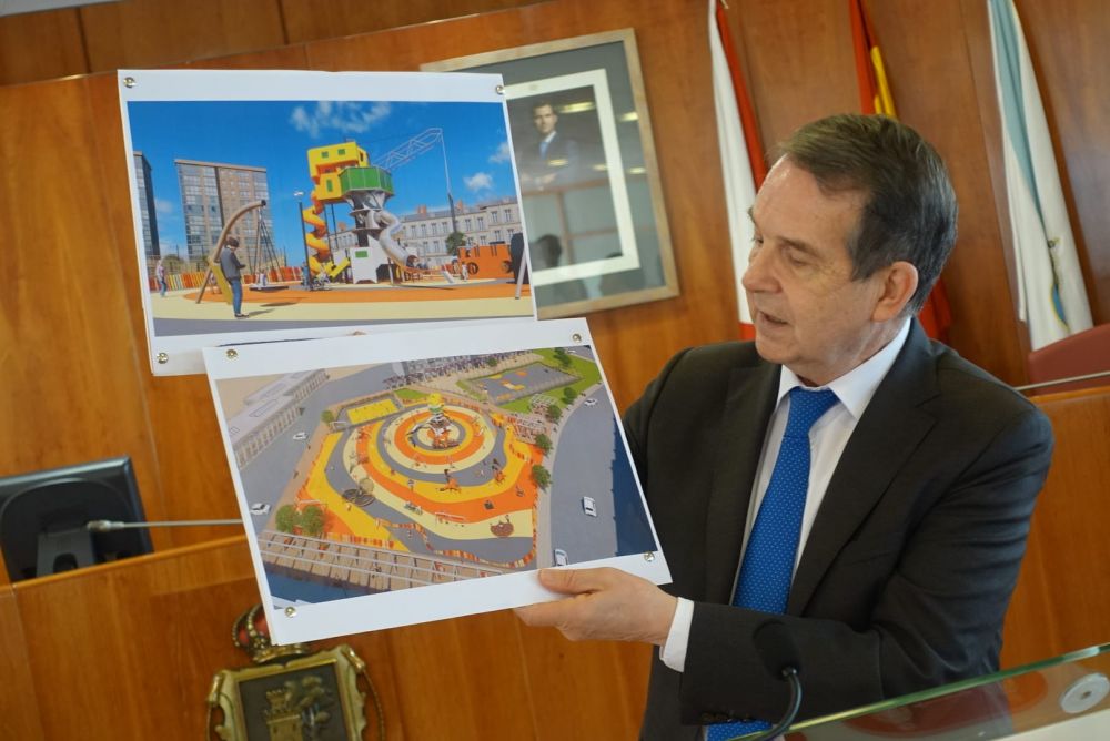 Abel Caballero amosa infografías do macroparque García Picher na rolda de prensa